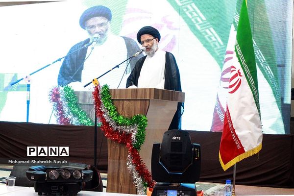 آیین سی و پنجمین یادواره استانی بزرگداشت مقام معلم در اهواز