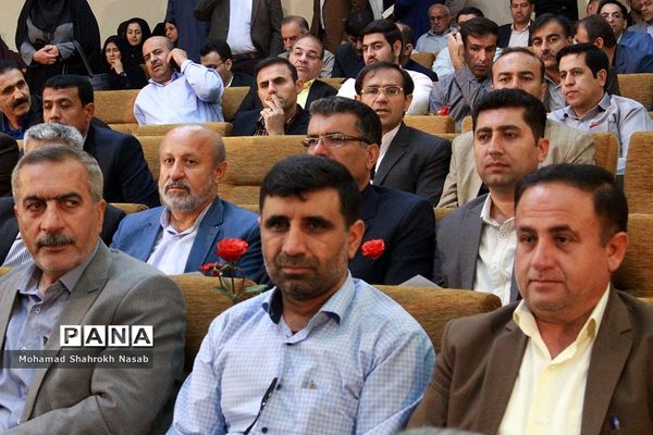 آیین سی و پنجمین یادواره استانی بزرگداشت مقام معلم در اهواز