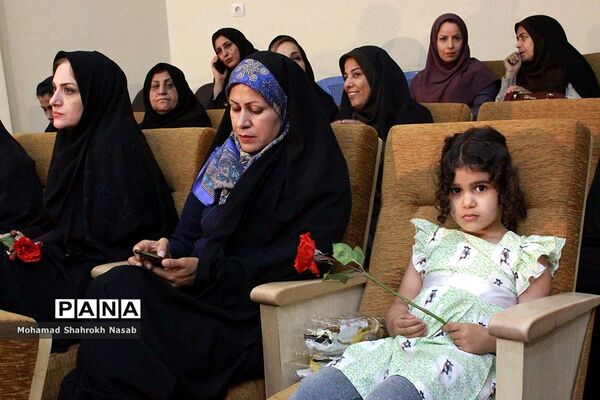 آیین سی و پنجمین یادواره استانی بزرگداشت مقام معلم در اهواز