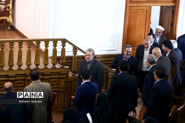 دیدار جمعی از فرهنگیان با رئیس مجلس شورای اسلامی