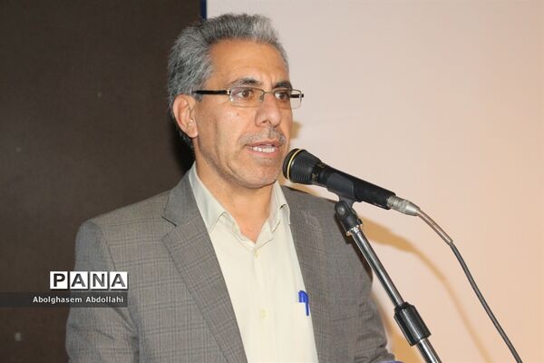 تقدیر از معلمان  برتر استانی و منطقه‌ای  آموزش و پرورش استان بوشهر-1