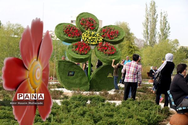 نهمین جشنواره گل‌ها در ارومیه