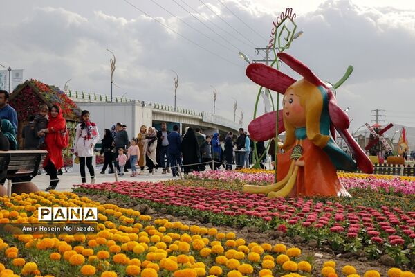 نهمین جشنواره گل‌ها در ارومیه