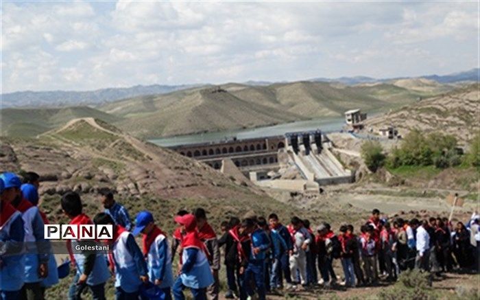 اردوی پسران  پیشتاز فریمان با هدف آموزش مقدماتی کوهپیمایی  برگزار شد