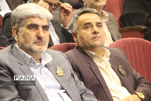 دومین جشنواره  معلمان ماندگار درسالن گلشن خراسان شمالی