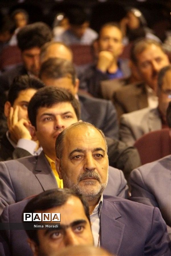 دومین جشنواره  معلمان ماندگار درسالن گلشن خراسان شمالی