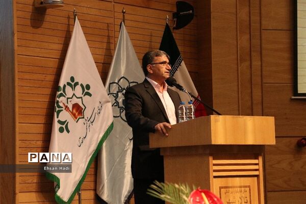 آیین تجلیل از معلمان منتخب شهرستان مشهد
