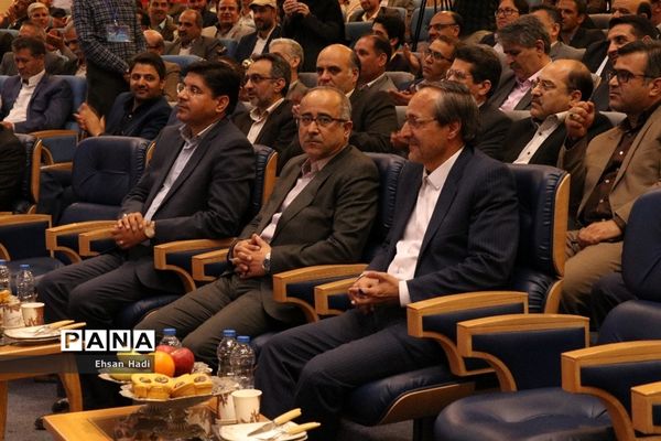 آیین تجلیل از معلمان منتخب شهرستان مشهد