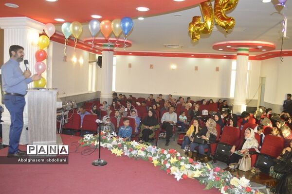 جشن فارغ التحصیلی  دانشجویان رشته شیمی دانشگاه خلیج فارس