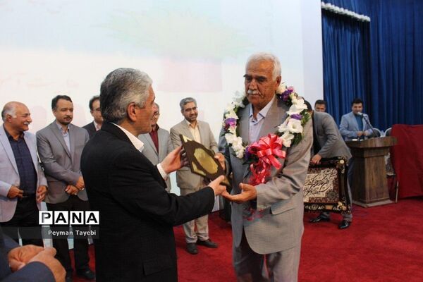 سی و پنجمین برنامه بزرگداشت مقام معلم در شهرستان سمنان