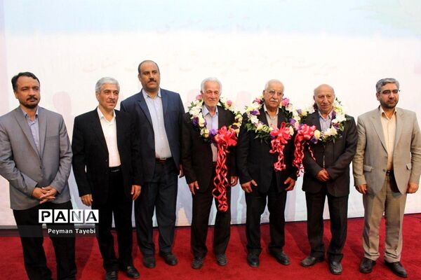 سی و پنجمین برنامه بزرگداشت مقام معلم در شهرستان سمنان
