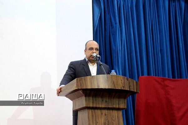 سی و پنجمین برنامه بزرگداشت مقام معلم در شهرستان سمنان