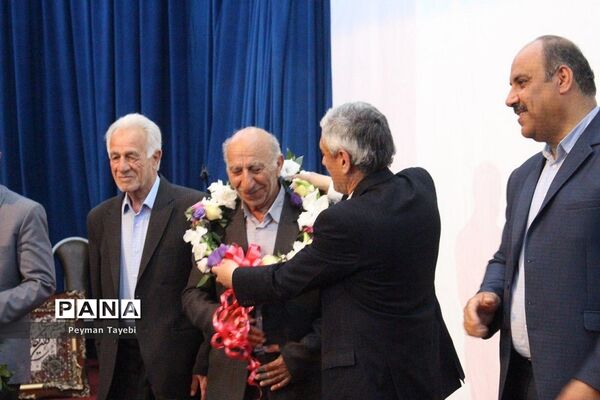 سی و پنجمین برنامه بزرگداشت مقام معلم در شهرستان سمنان