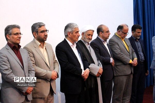 سی و پنجمین برنامه بزرگداشت مقام معلم در شهرستان سمنان