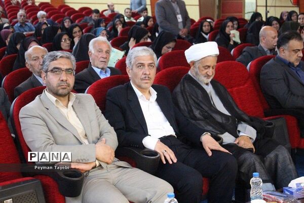 سی و پنجمین برنامه بزرگداشت مقام معلم در شهرستان سمنان