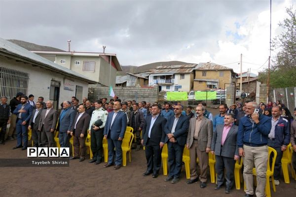 آیین کلنگ‌زنی دبستان مشارکتی داریوش کمالی در روستای یازن رامسر