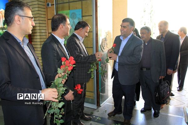 آیین تقدیر از معلمان  نمونه فارس