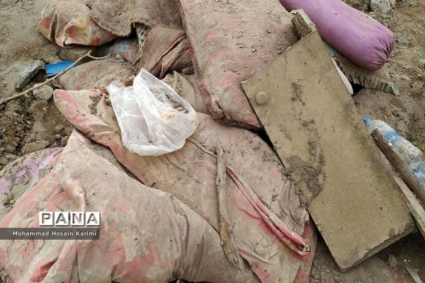 سیل مهربانی امام حسنی ها همراه با دانشجویان فرهنگیان سمنان در لرستان