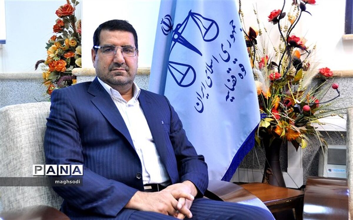 مسئولان نسبت به فضای مجازی حساس و هوشیار باشند/ دادستان ها جرائم را در فضای مجازی تعقیب کنند