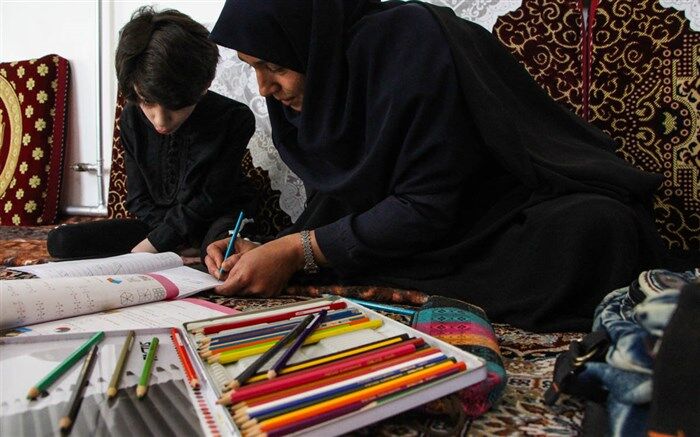 معلم فداکار اهری؛ معلم خصوصی رایگان  دانش‌آموز معلول