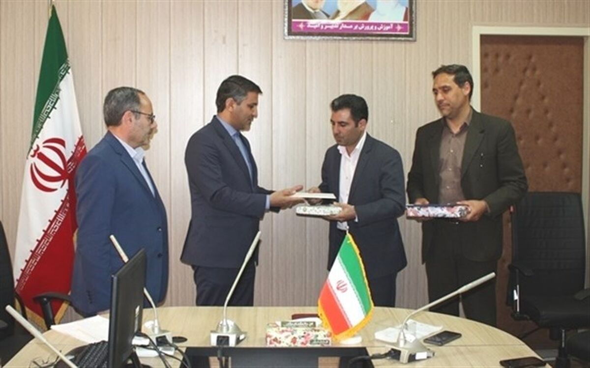 آیین تکریم و معارفه مشاور اجرایی مدیر کل آموزش و پرورش استان زنجان برگزار شد