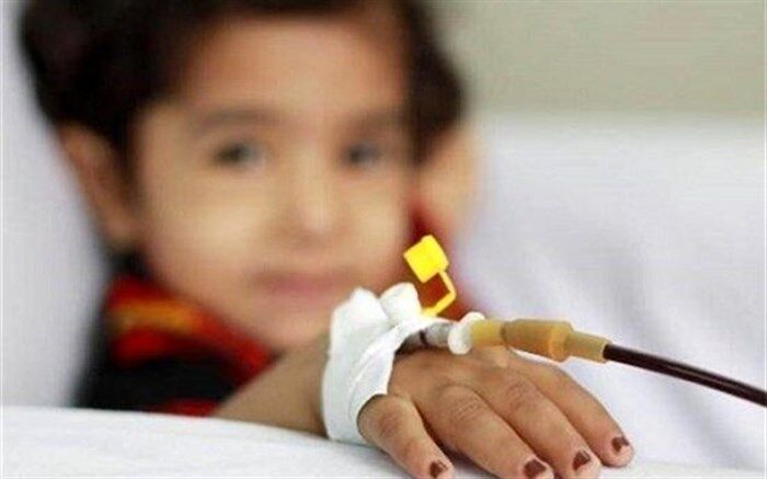 انتقاد عضو کمیسیون بهداشت مجلس به چند نرخی بودن داروهای غیردولتی در تهران و شهرستان‌ها