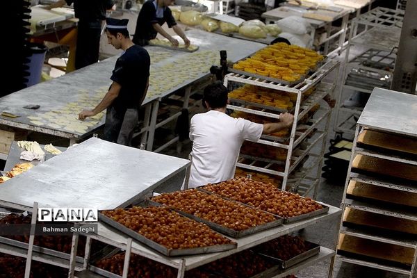 کارگاه پخت زولبیا و بامیه