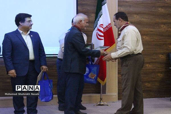 آیین سپاس مربی در ناحیه 3 اهواز