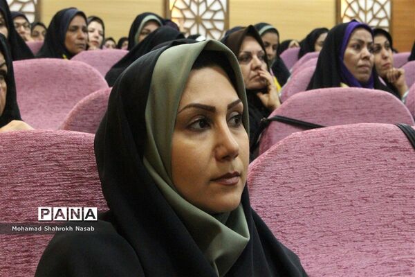 آیین سپاس مربی در ناحیه 3 اهواز