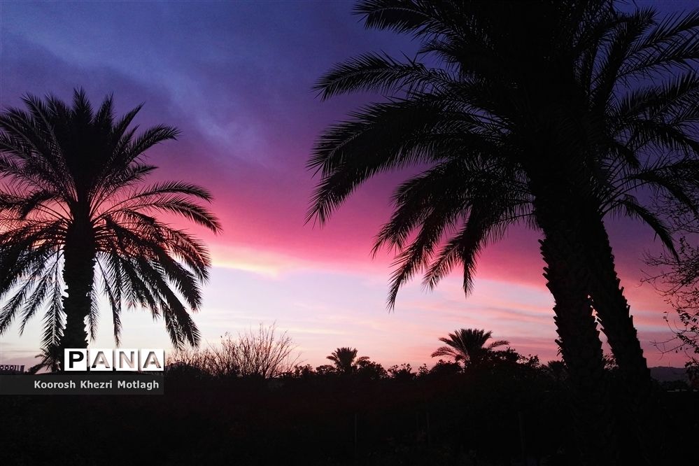 آسمان سرخ کازرون