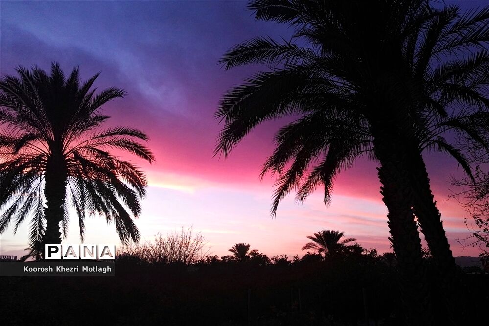 آسمان سرخ کازرون