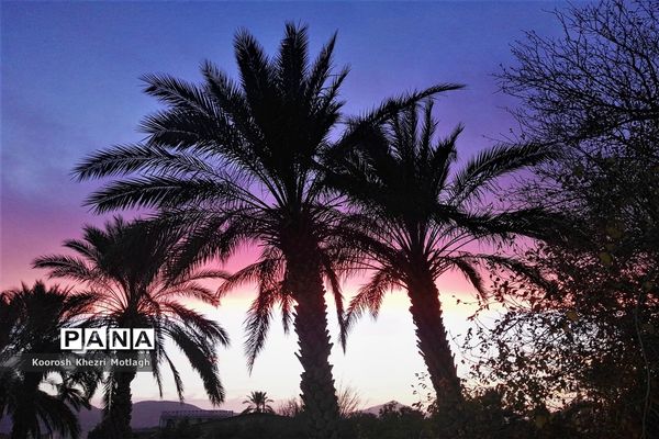 آسمان سرخ کازرون