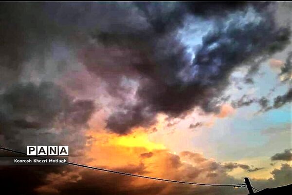 آسمان سرخ کازرون