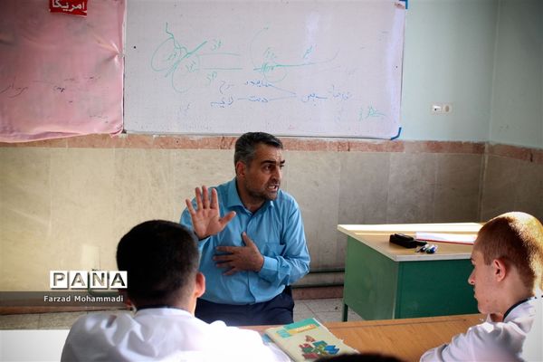 آماده سازی دانش آموزان پایه دوازدهم چهاردانگه  برای کنکور سراسری ۹۸