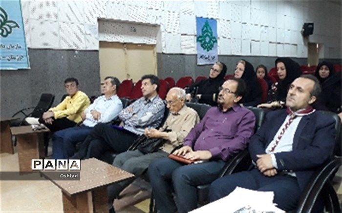 نشست سازماندهی پوشاک مدرسه در سازمان دانش اموزی مسجدسلیمان برگزار شد