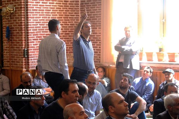 بازدید مدیران ارشد بیمه کشور و  نماینده مردم تبریز،  اسکو و آذرشهر از بازار تبریز