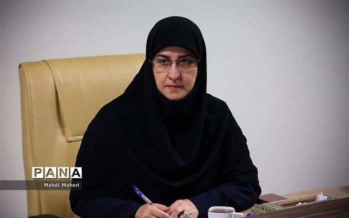 رسانه رقیب بسیار جدی مدرسه و خانواده‌ در تربیت کودکان و نوجوانان است