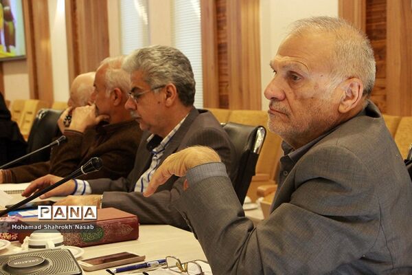 نشست شورای آموزش و پرورش خوزستان در اهواز