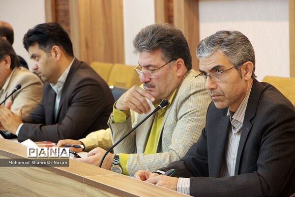 نشست شورای آموزش و پرورش خوزستان در اهواز