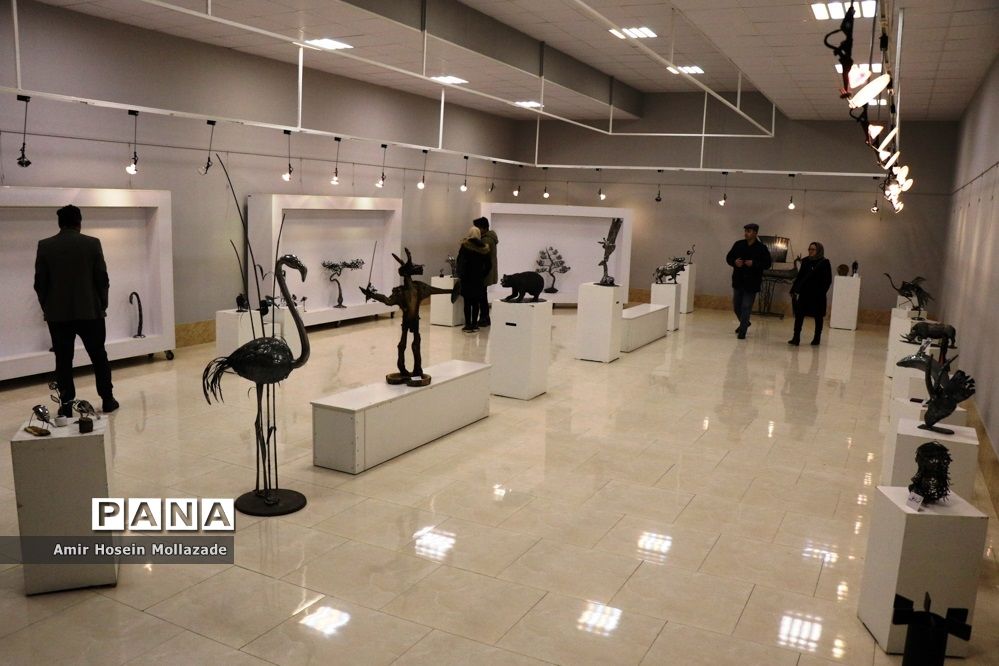 عباس مجیدی: در دوسالانه مجسمه شهری مشهد هنرمندان براساس فضای تعریف شده مجسمه می‌سازند