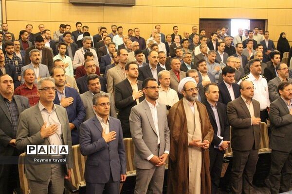آئین تجلیل از معلمان نمونه استان سمنان-۱