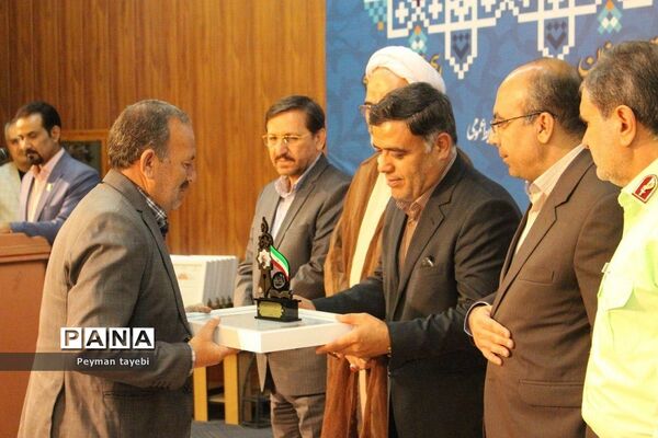 آئین تجلیل از معلمان نمونه استان سمنان-۲