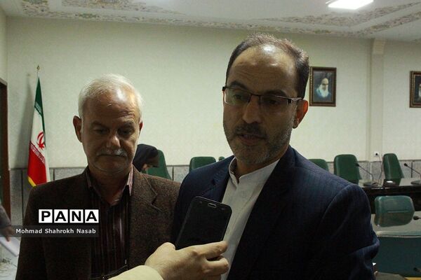 نشست استانی کارگروه طرح ساماندهی، نظارت و مدیریت برتولید لباس فرم دانش‌آموزان خوزستان