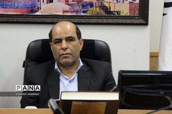 دیدار منتخبان پیشتاز استان با استاندار یزد