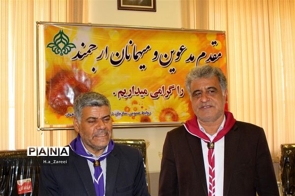 حضور رئیس آموزش و پرورش پیربکران در سازمان دانش آموزی اصفهان