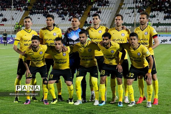 دیدار دو تیم تراکتور سازی تبریز و پارس جنوبی جم