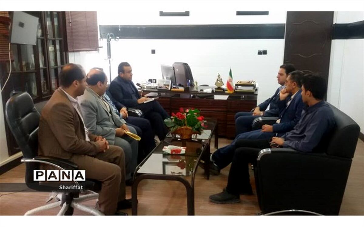 بازدید مدیرکل نوسازی، توسعه و تجهیز مدارس استان از مدارس کانکسی شهرستان رامشیر