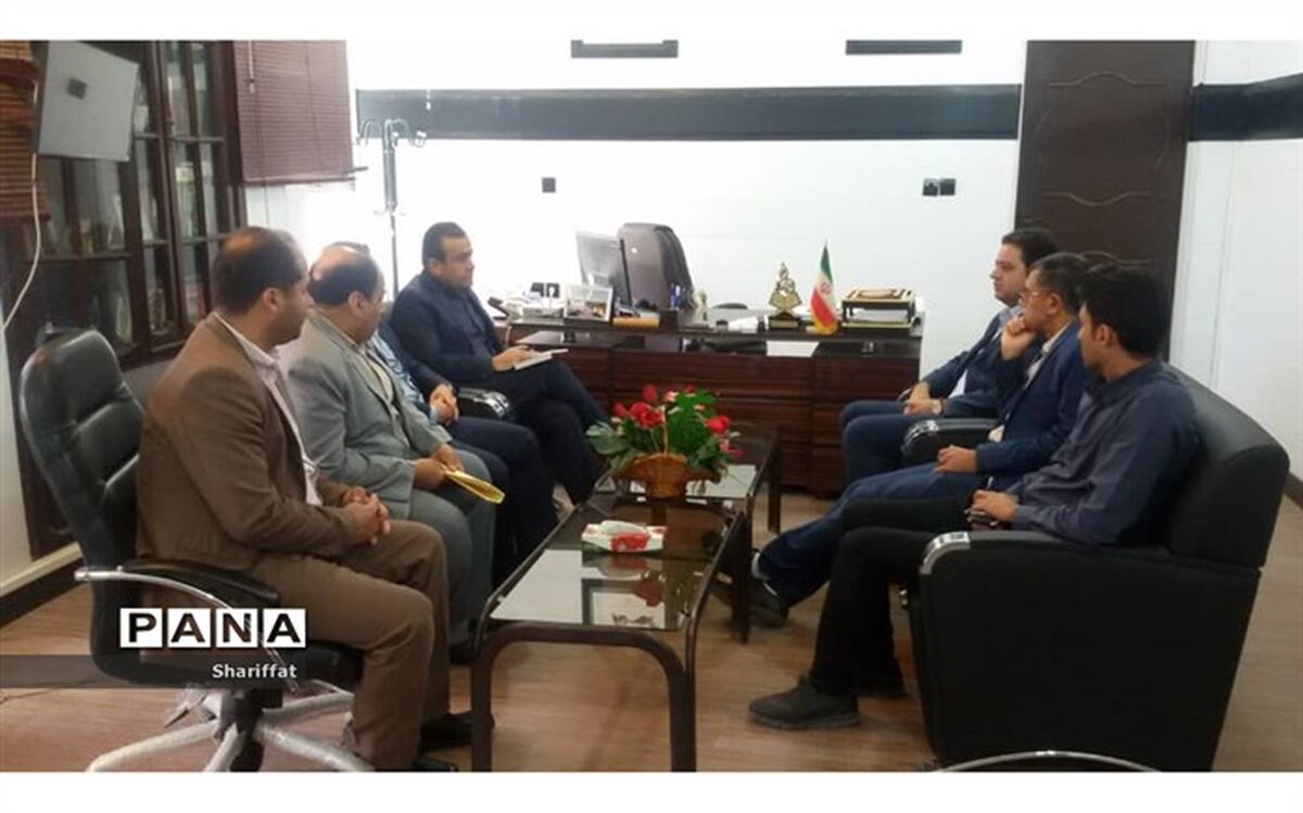 بازدید مدیرکل نوسازی، توسعه و تجهیز مدارس استان از مدارس کانکسی شهرستان رامشیر