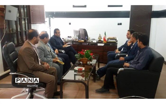 بازدید مدیرکل نوسازی، توسعه و تجهیز مدارس استان از مدارس کانکسی شهرستان رامشیر
