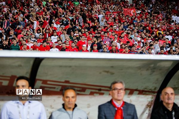 دیدار تیم‌های پرسپولیس و ماشین سازی تبریز